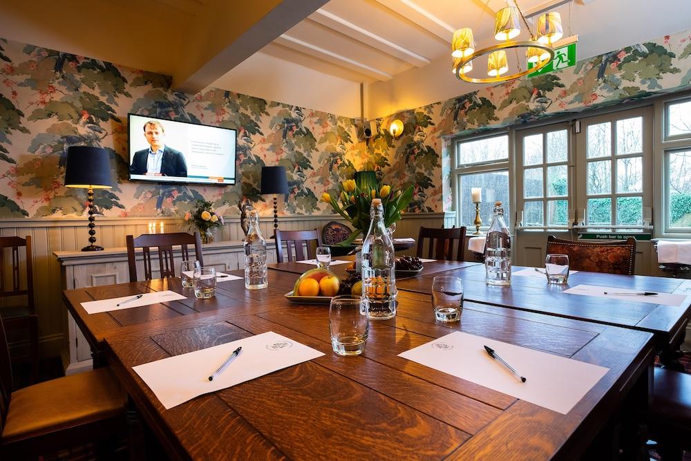 The Carnarvon Arms Otel Newbury  Dış mekan fotoğraf