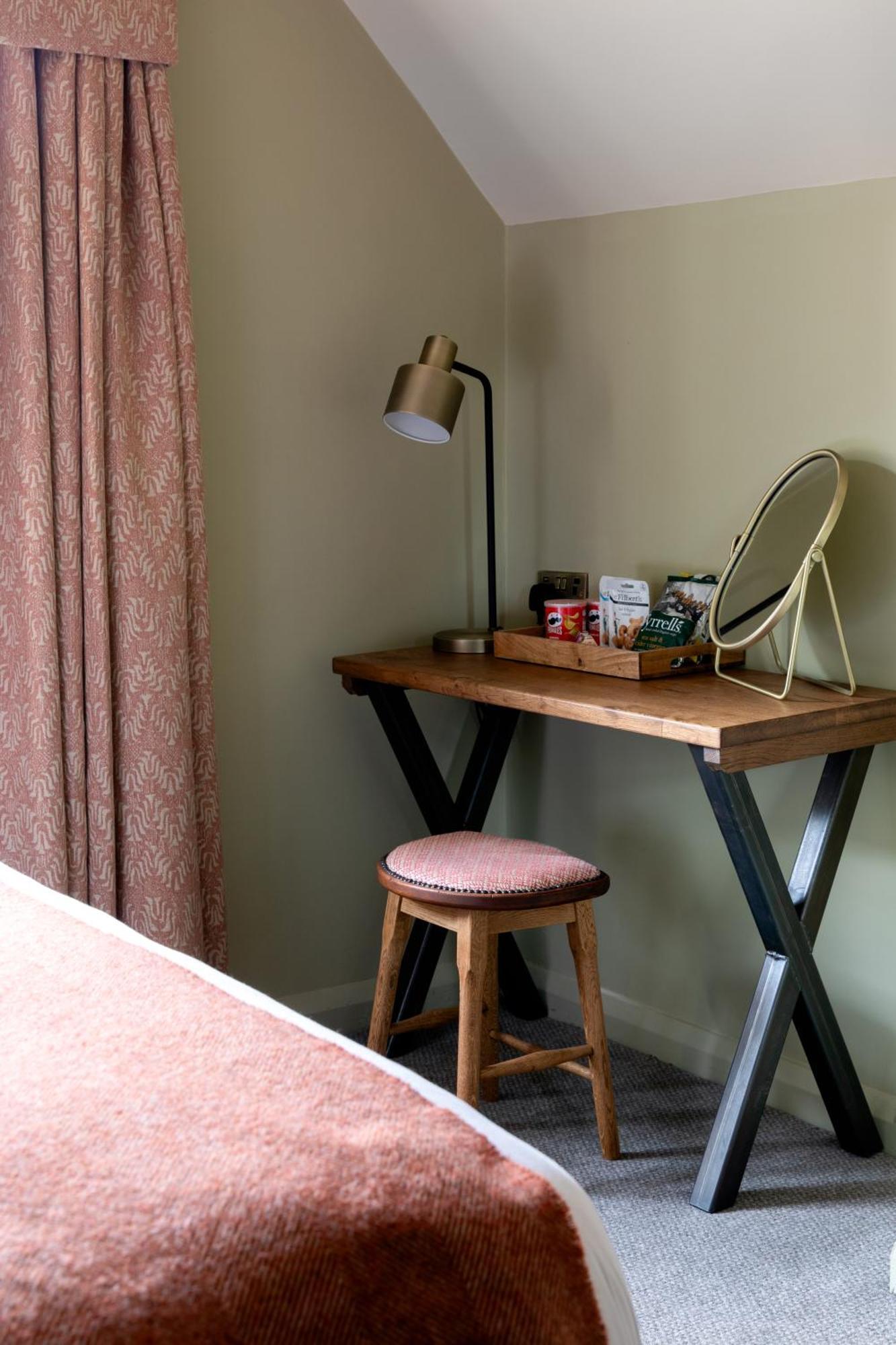 The Carnarvon Arms Otel Newbury  Dış mekan fotoğraf