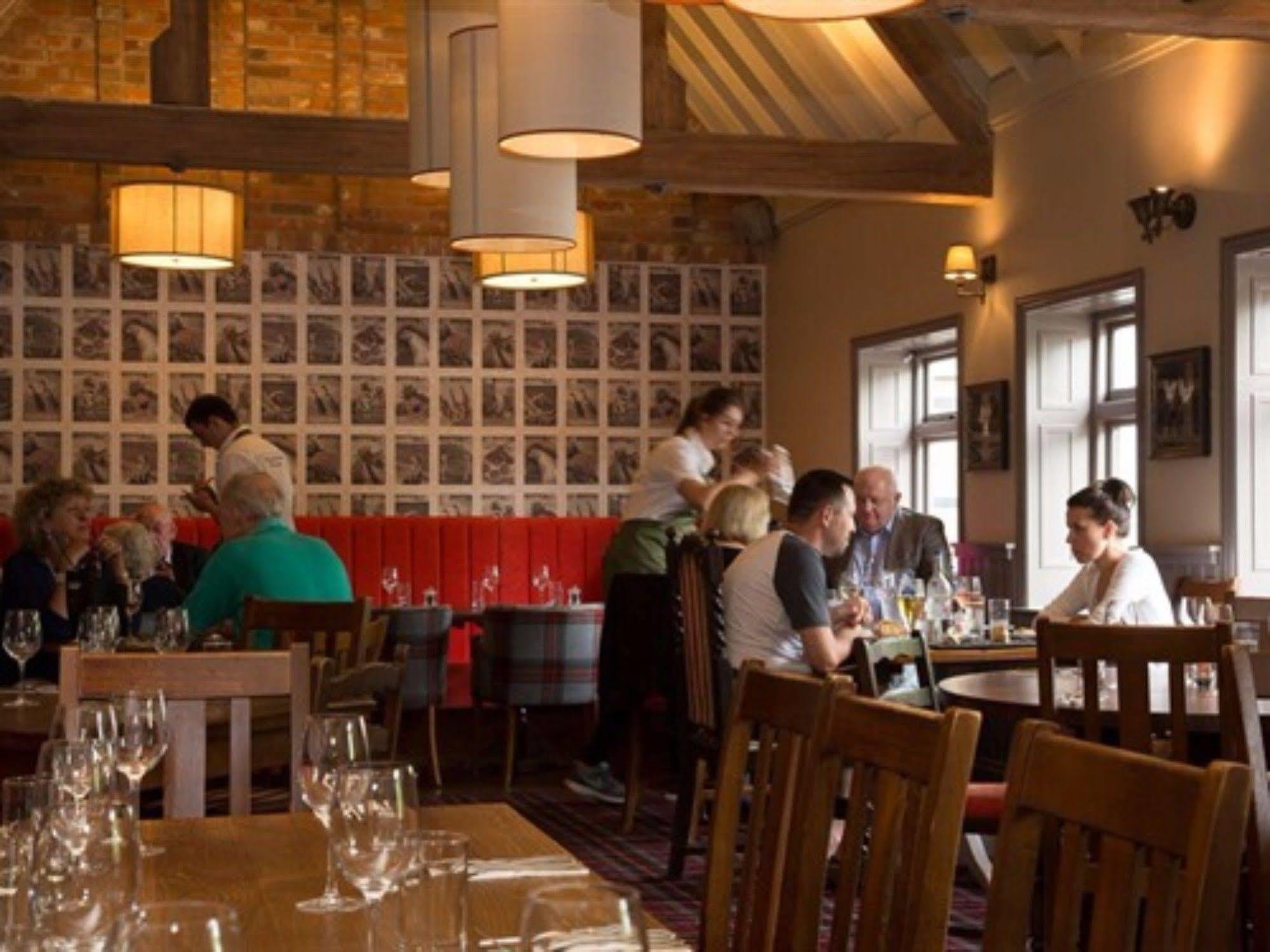The Carnarvon Arms Otel Newbury  Dış mekan fotoğraf