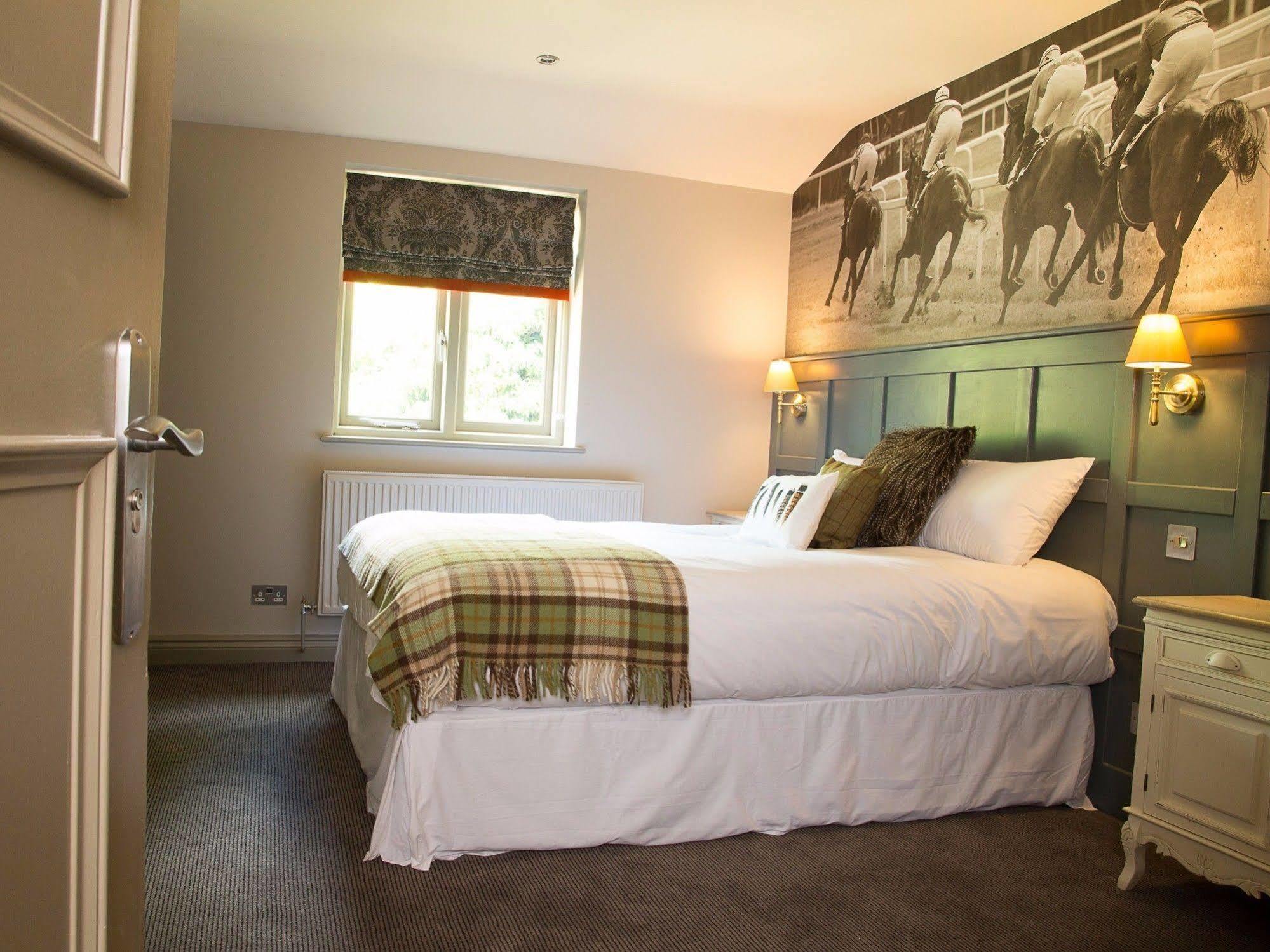 The Carnarvon Arms Otel Newbury  Dış mekan fotoğraf